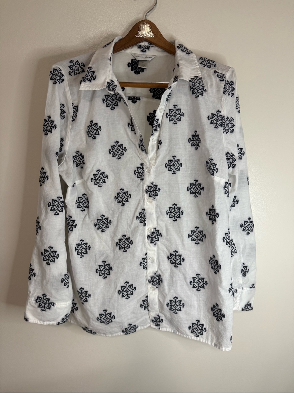 Christopher & Banks White Button-Down Shirt navy embroidered Print size XL